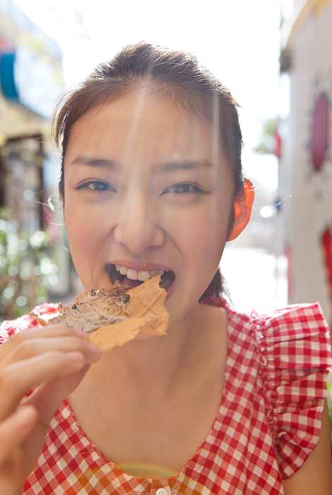 Image.tv写真ID0310 2011.07 Emi Takei Monument